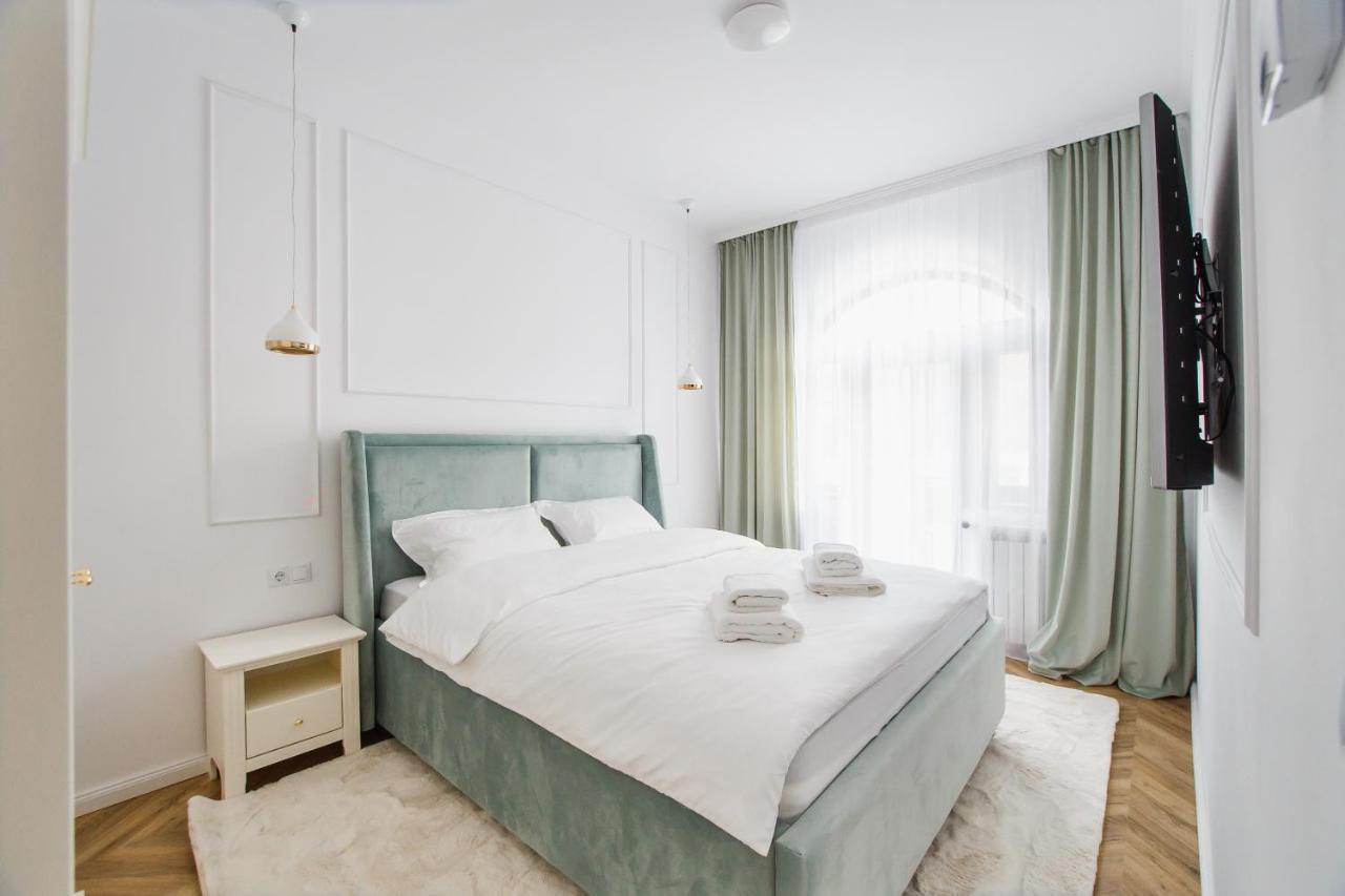 Rya Residence Орадя Экстерьер фото