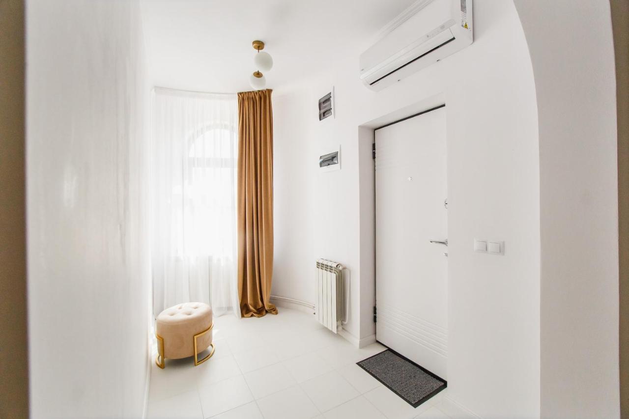 Rya Residence Орадя Экстерьер фото