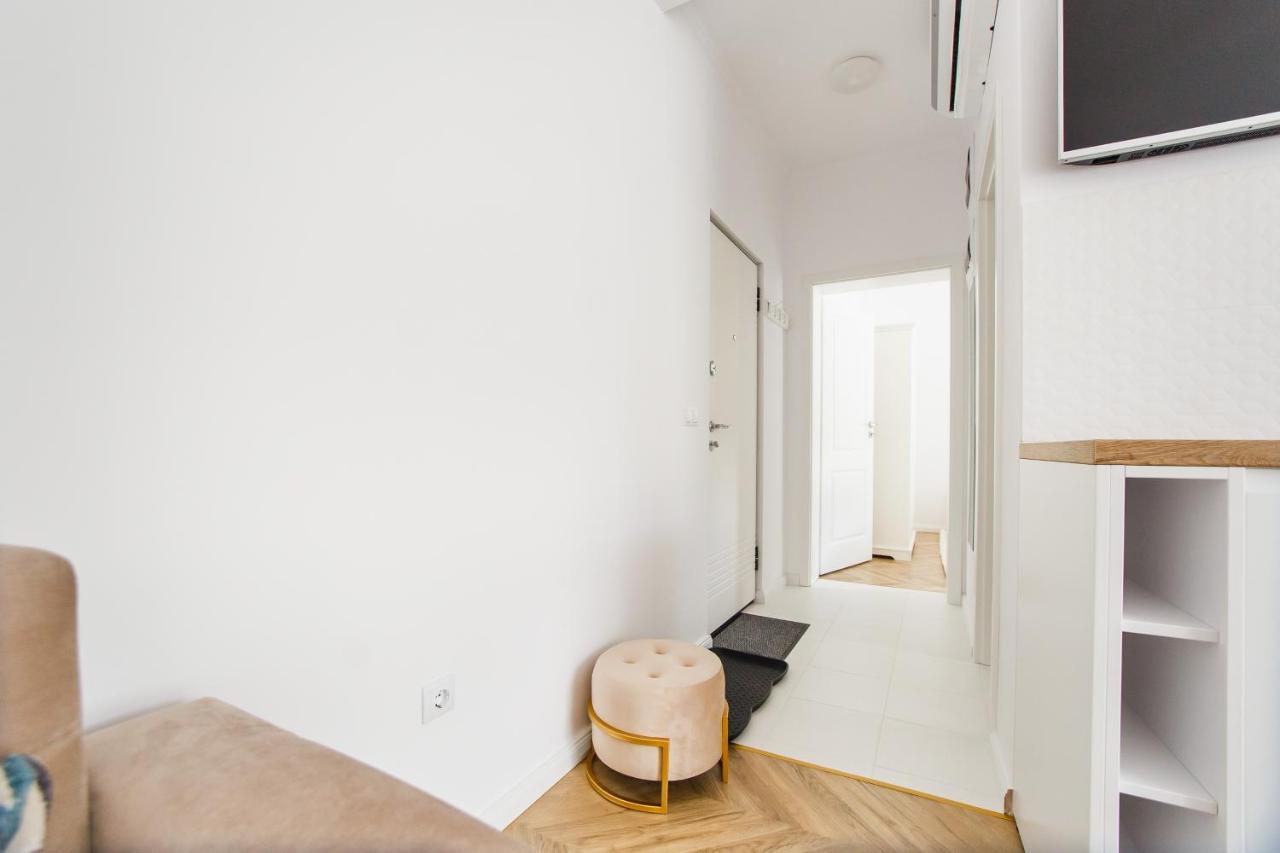 Rya Residence Орадя Экстерьер фото